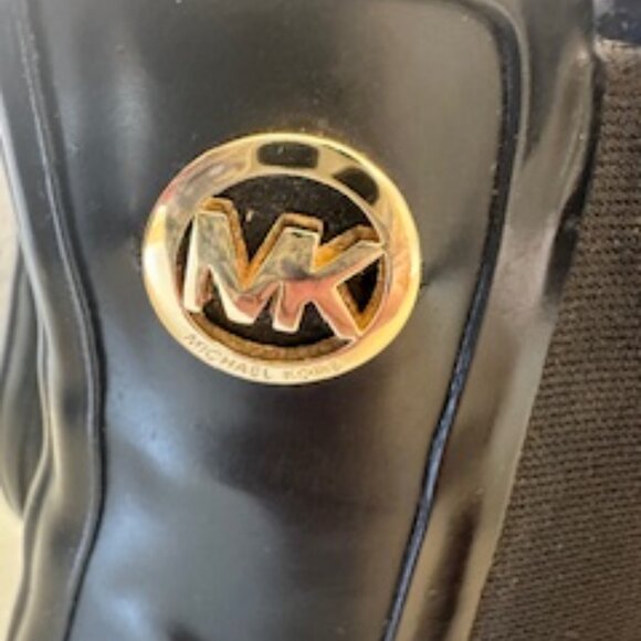 Michael Kors BENJI black rain boots with gold accent SIZE 7 - Picture 2 of 6